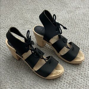 BRYR Lace Up Sandal Clogs AS IS